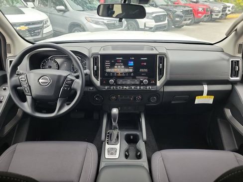 New 2026 Nissan Frontier SV w/ Tow Package AWD/4WD image 13