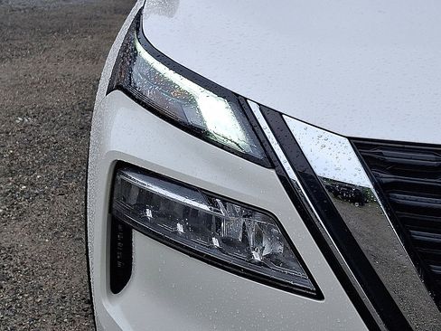 Certified 2023 Nissan Rogue SV AWD/4WD image 27