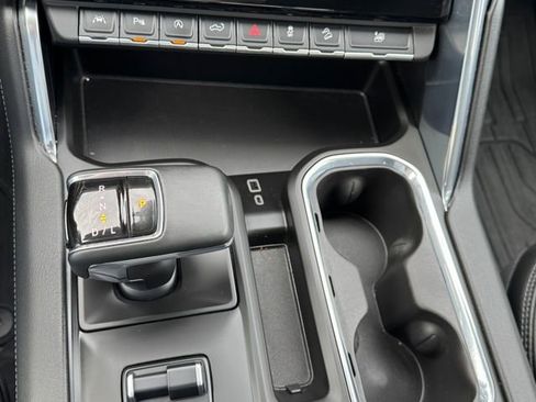 Used 2023 GMC Sierra 1500 Denali w/ Denali Reserve Package image 37