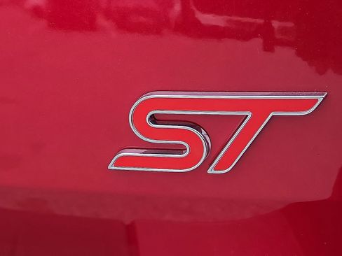 New 2026 Ford Explorer ST w/ Sun And Sound Package image 8