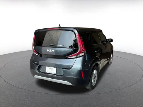 Used 2025 Kia Soul LX w/ LX Technology Package image 12