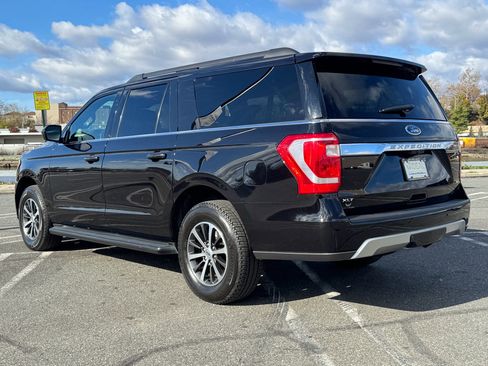 Used 2021 Ford Expedition Max XLT image 4