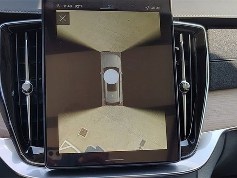 New 2026 Volvo XC90 B6 Plus w/ Protection Package Premier image 23