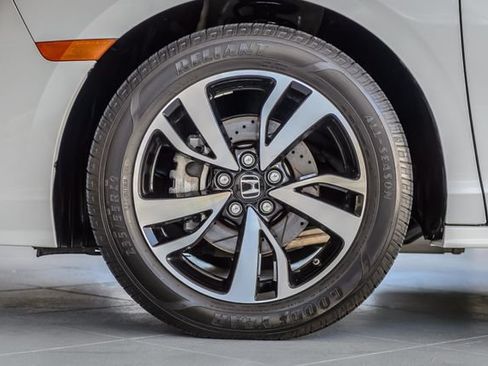 Used 2020 Honda Odyssey Elite image 13