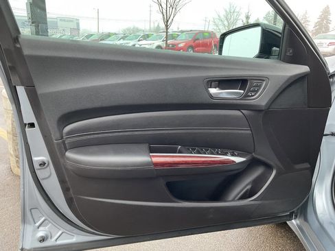 Used 2016 Acura TLX V6 SH-AWD w/ Technology Pkg image 30