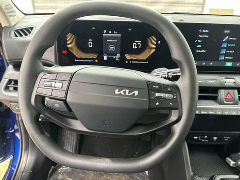 New 2026 Kia K4 LXS image 12