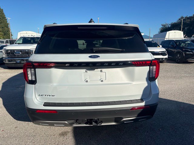 Used 2026 Ford Explorer Active w/ Active Comfort Package RWD image 6