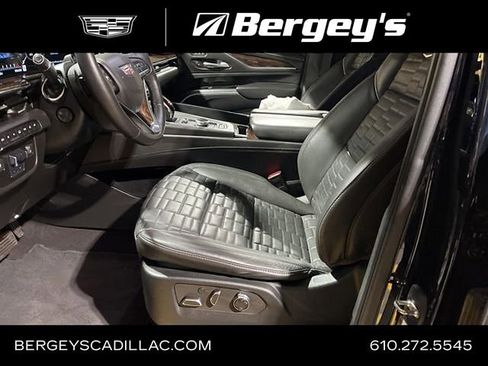 Used 2022 Cadillac Escalade ESV Sport Platinum image 1