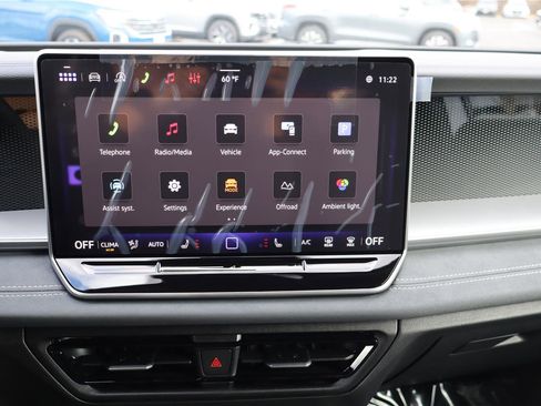 New 2026 Volkswagen Tiguan SE R-Line image 19