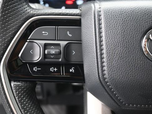 Used 2023 Toyota Tundra Limited AWD/4WD image 28