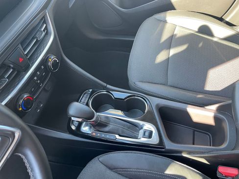 Used 2025 Buick Encore GX Preferred image 39