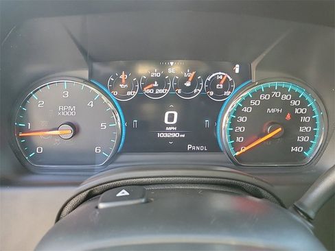 Used 2018 GMC Yukon Denali image 24