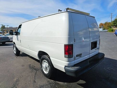Used 2014 Ford E-250 and Econoline 250 w/ Commercial Cargo Van Package image 5