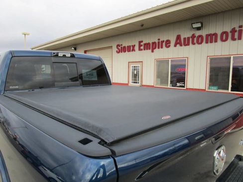 Used 2022 RAM 2500 Limited AWD/4WD image 15