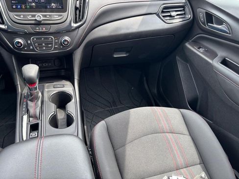 Used 2022 Chevrolet Equinox RS w/ Infotainment Package FWD image 14