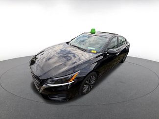 Used 2025 Nissan Altima 2.5 SV video 2