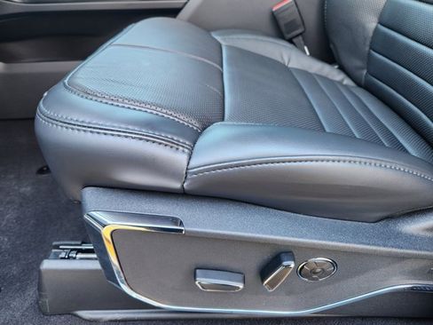 New 2025 Ford F150 Platinum w/ FX4 Off-Road Package image 18