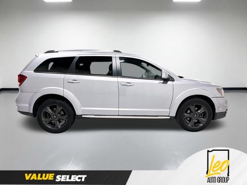Used 2019 Dodge Journey Crossroad FWD image 6