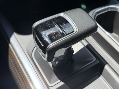 Used 2025 Chevrolet Silverado 1500 RST AWD/4WD image 27