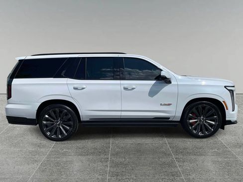 Used 2026 Cadillac Escalade V AWD/4WD image 6