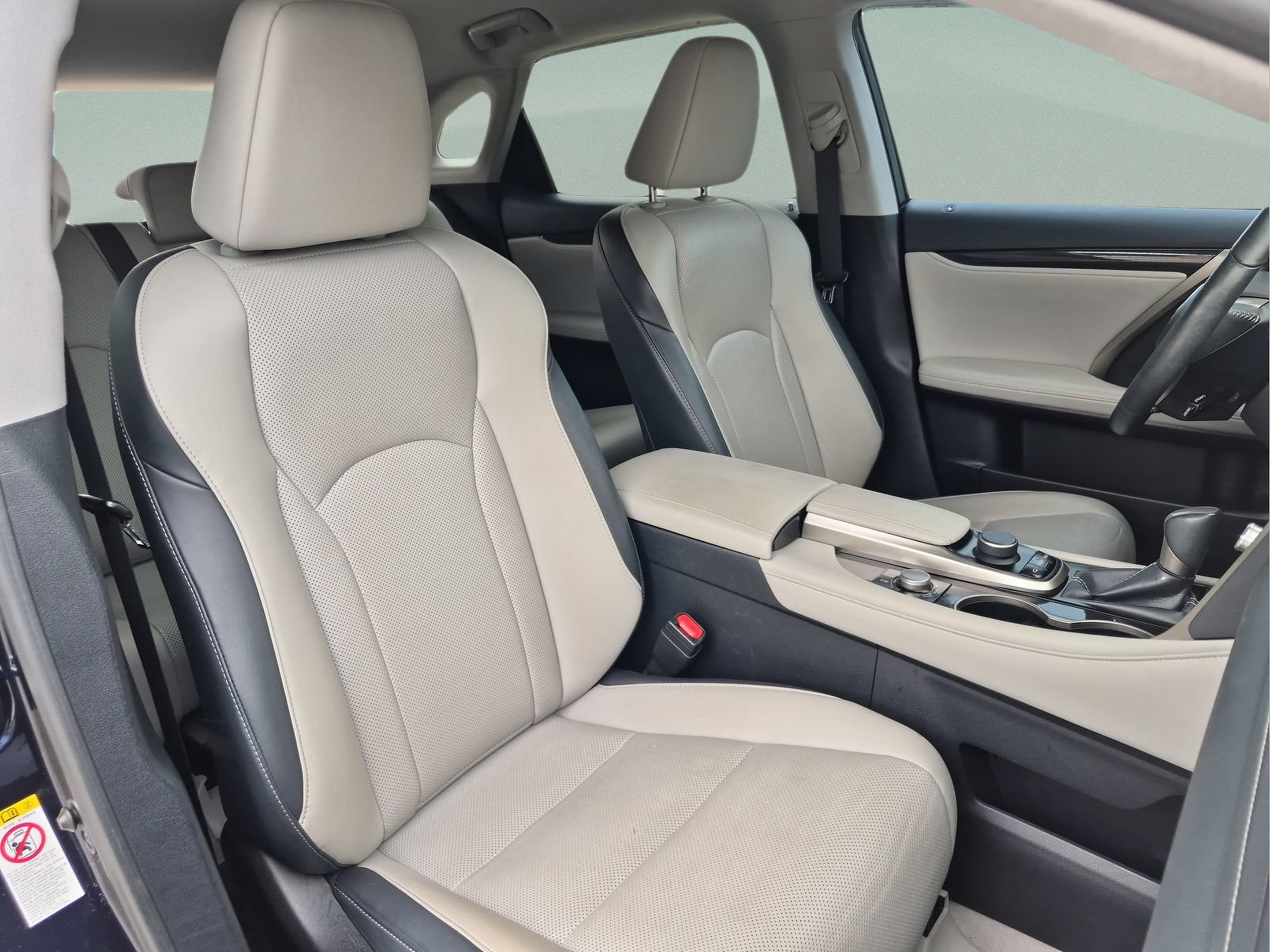 Used 2018 Lexus RX 350 FWD w/ Accessory Package image 19