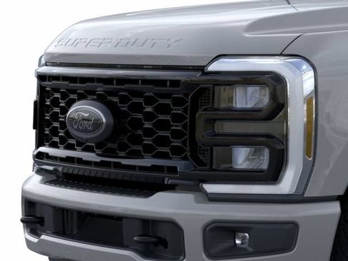 New 2026 Ford F250 XLT w/ XLT Premium Package AWD/4WD image 19