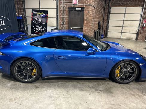 Used 2016 Porsche 911 GT3 RWD image 13