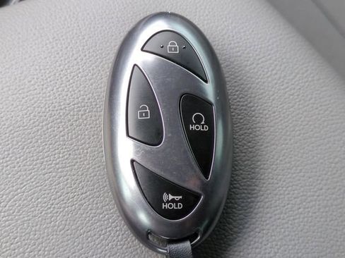 Certified 2025 Hyundai Elantra SEL FWD image 35
