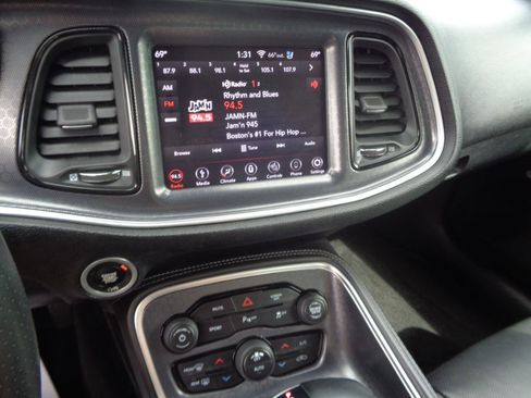Used 2018 Dodge Challenger R/T Plus RWD image 17