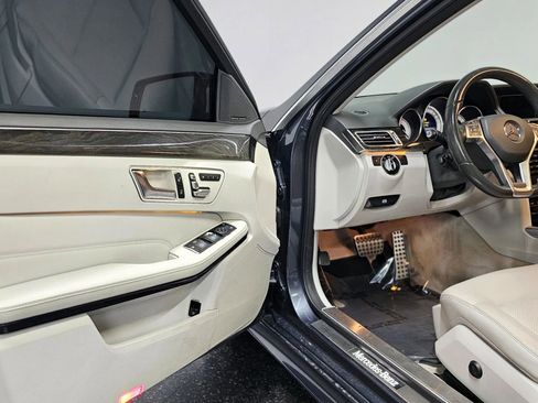Used 2014 Mercedes-Benz E 350 E 350 Sedan 4D image 10