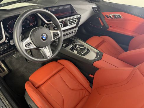 Certified 2025 BMW Z4 sDrive30i w/ Premium Package RWD image 11