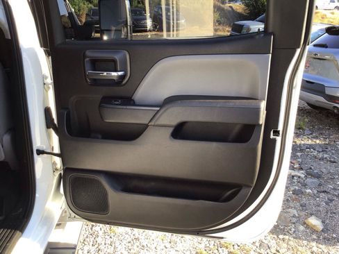 Used 2018 Chevrolet Silverado 3500 W/T w/ WT Convenience Package AWD/4WD image 6