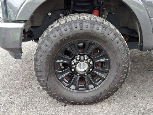 Certified 2020 Ford F350 Lariat image 9