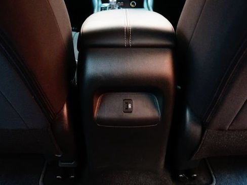 Certified 2022 Nissan Sentra SV FWD image 36