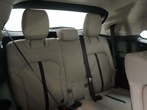 Used 2024 MAZDA CX-90 Plug-In Hybrid w/ Preferred image 11