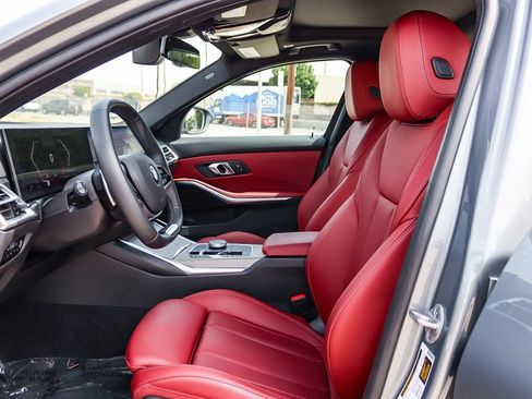 Certified 2025 BMW 330i Sedan RWD image 19