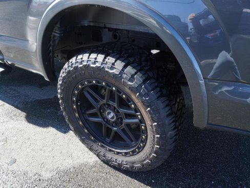 Used 2019 Ford F150 XLT w/ Equipment Group 302A Luxury image 11