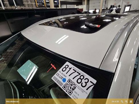 Used 2018 Nissan Murano SL w/ Moonroof Package image 13