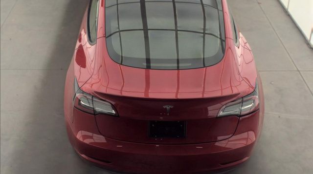 Used 2023 Tesla Model 3 Standard Range RWD image 4