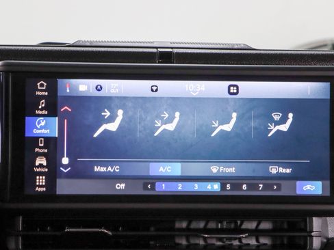 Used 2025 Jeep Gladiator Sport image 19