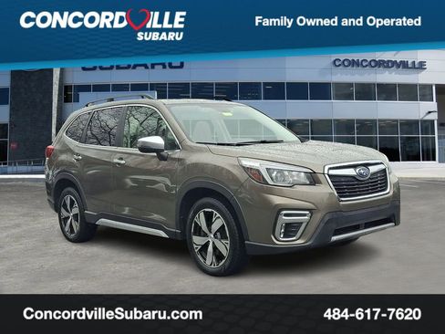 Used 2019 Subaru Forester Touring image 1