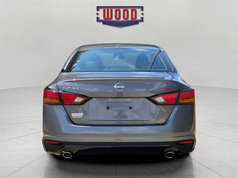 New 2025 Nissan Altima 2.5 SR w/ SR Premium Package image 3