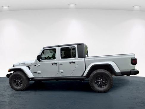 Used 2022 Jeep Gladiator Sport AWD/4WD image 7
