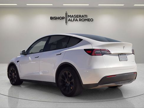 Used 2021 Tesla Model Y Long Range image 6