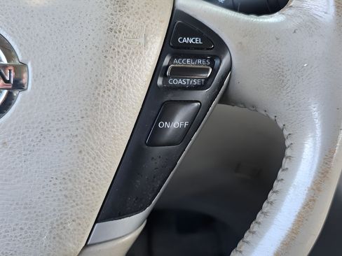 Used 2014 Nissan Quest SV FWD image 22