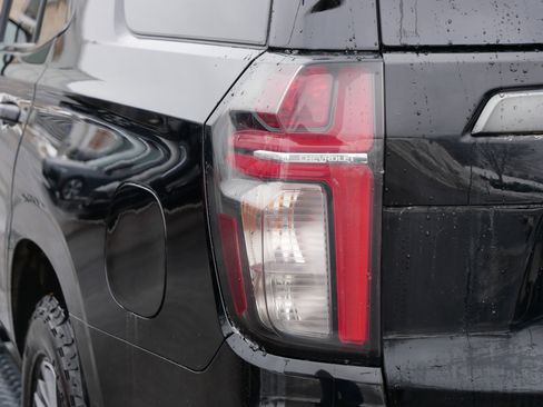 Used 2021 Chevrolet Tahoe Z71 w/ Z71 Signature Package image 17