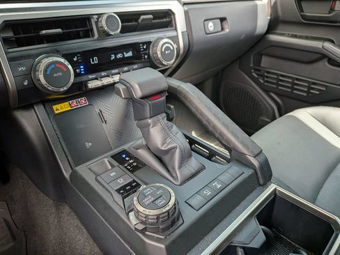 Used 2026 Toyota 4Runner TRD Off-Road Premium AWD/4WD image 27