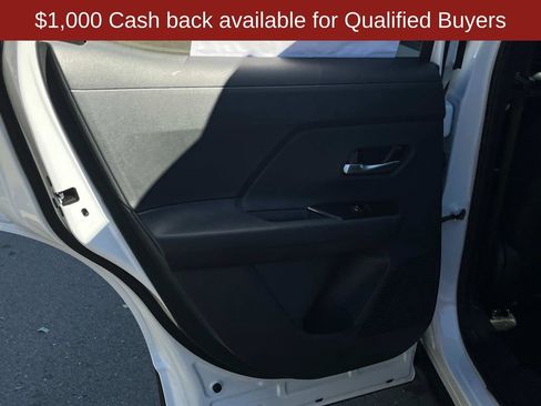 New 2026 Nissan Kicks SR w/ Cold Weather Package image 21