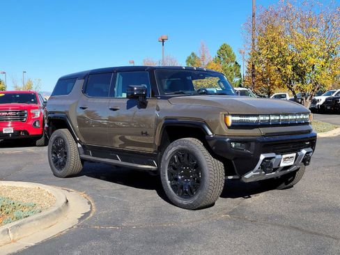 New 2026 GMC Hummer EV SUV w/ LPO, Dark Essentials Package AWD/4WD image 1