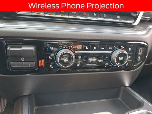 Used 2023 Chevrolet Silverado 1500 High Country w/ Technology Package image 16